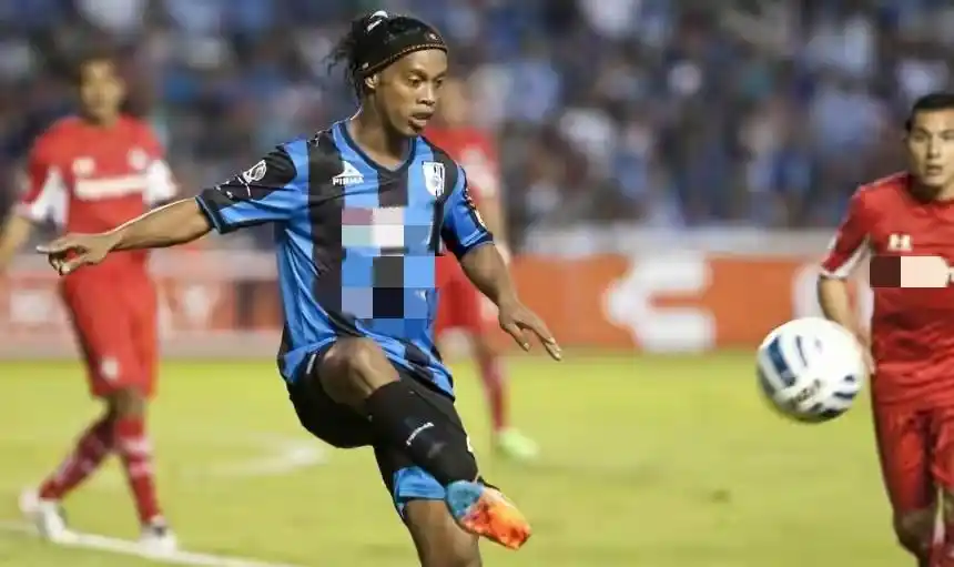 推動沙灘足 推動沙灘足